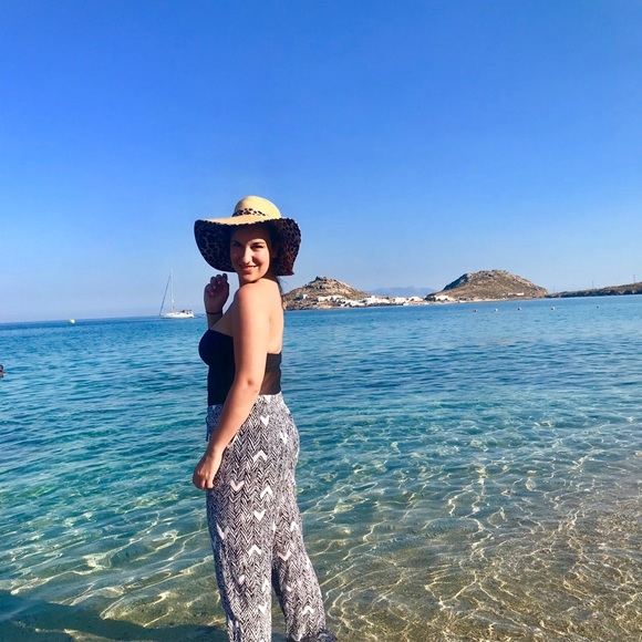 Meet your Posher, Natalie - Picture 4 of 9